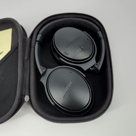 Bose QuietComfort 35 II Wireless Noise Cancelling Headphones w/ Case #12